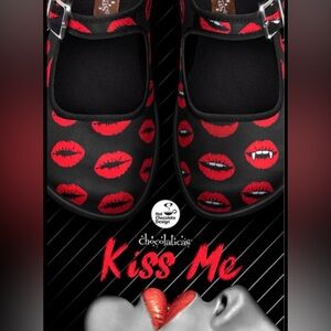 'Chocolaticas Kiss Me' Black & Red Mary Jane Shoes 38